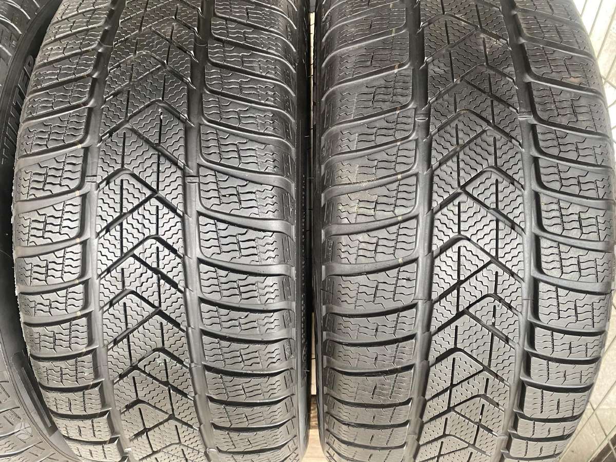 Pirelli Sottozero3, winter 245/45 R18