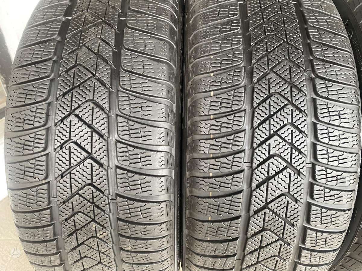Pirelli Sottozero3, winter 245/45 R18