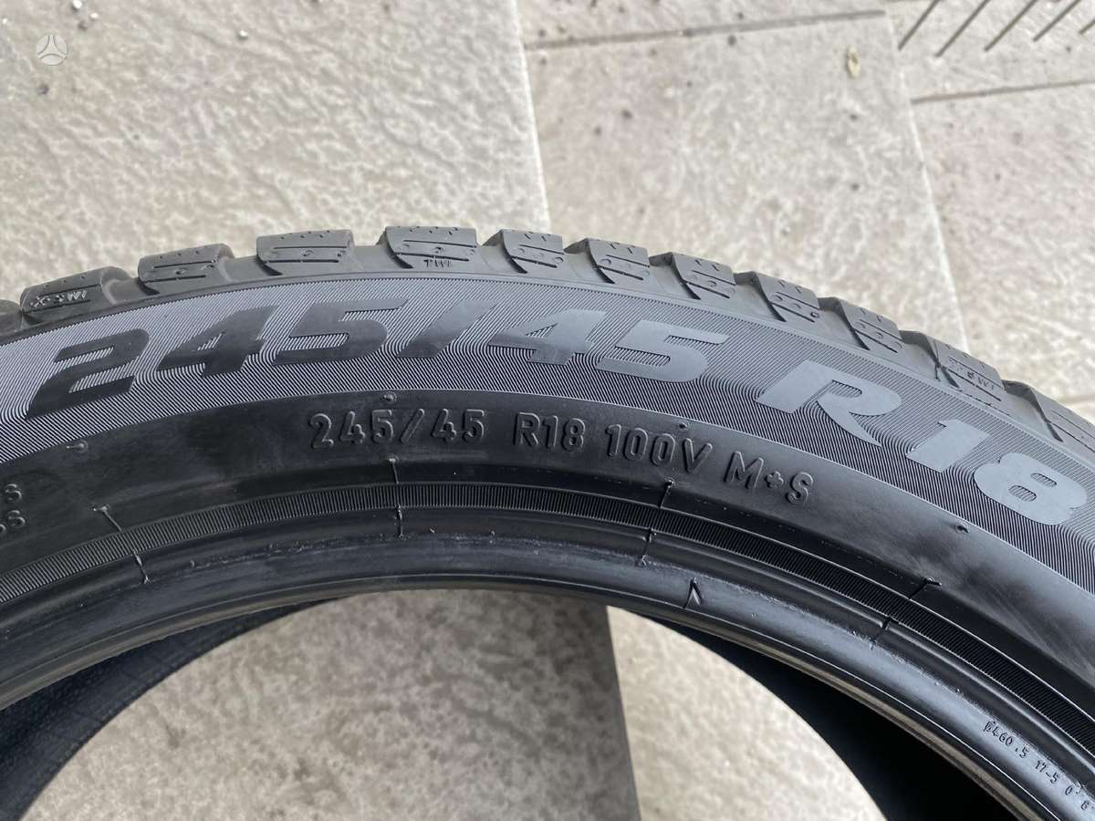 Pirelli Sottozero3, winter 245/45 R18