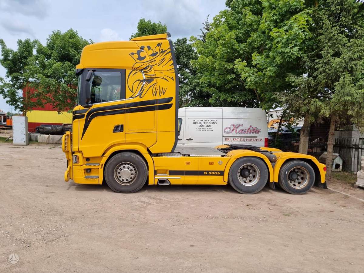 Scania S-580 6X2, double sleeper