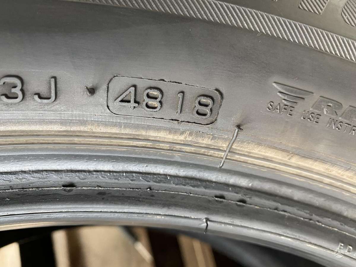 Bridgestone Blizzak lm001, winter 265/50 R19