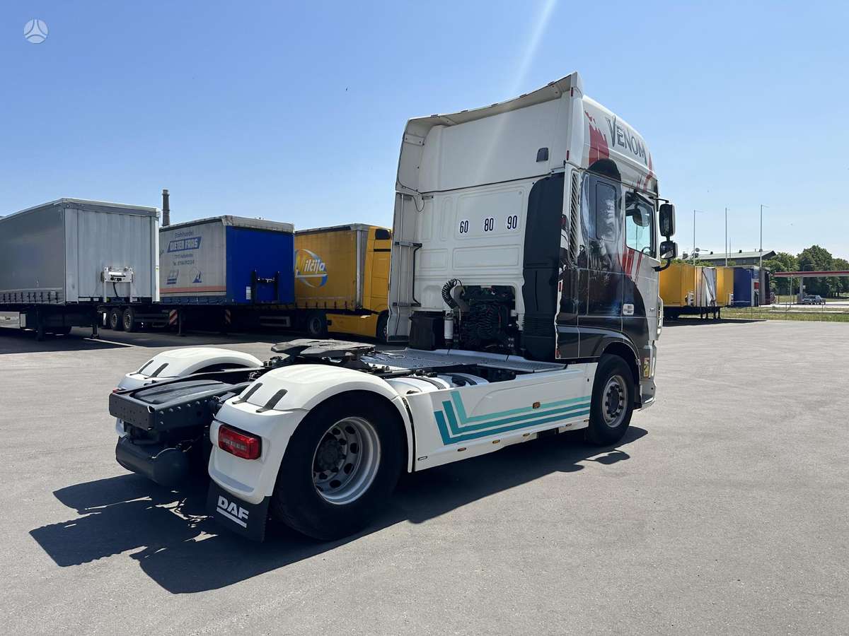 DAF XF530, double sleeper
