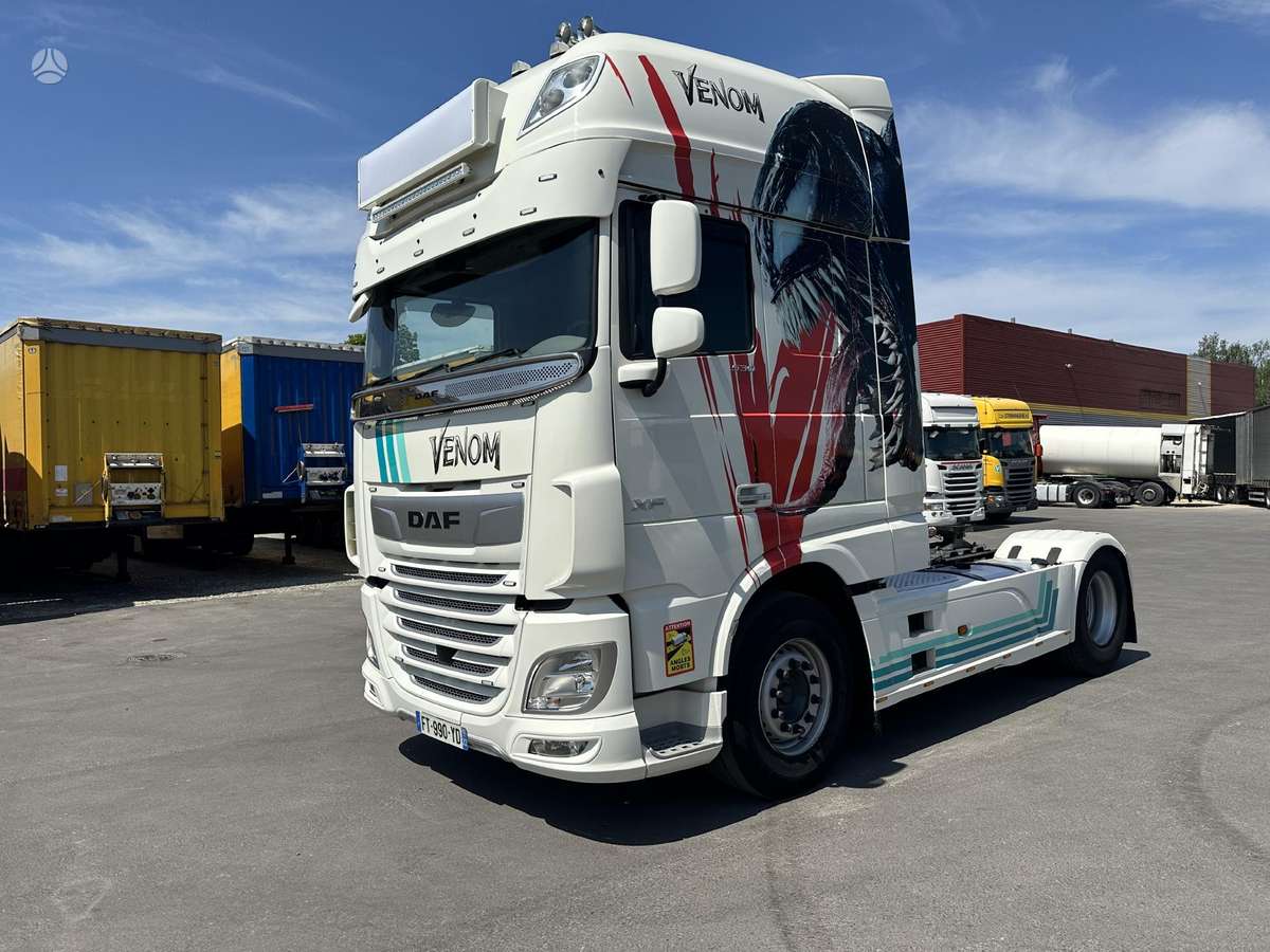 DAF XF530, double sleeper