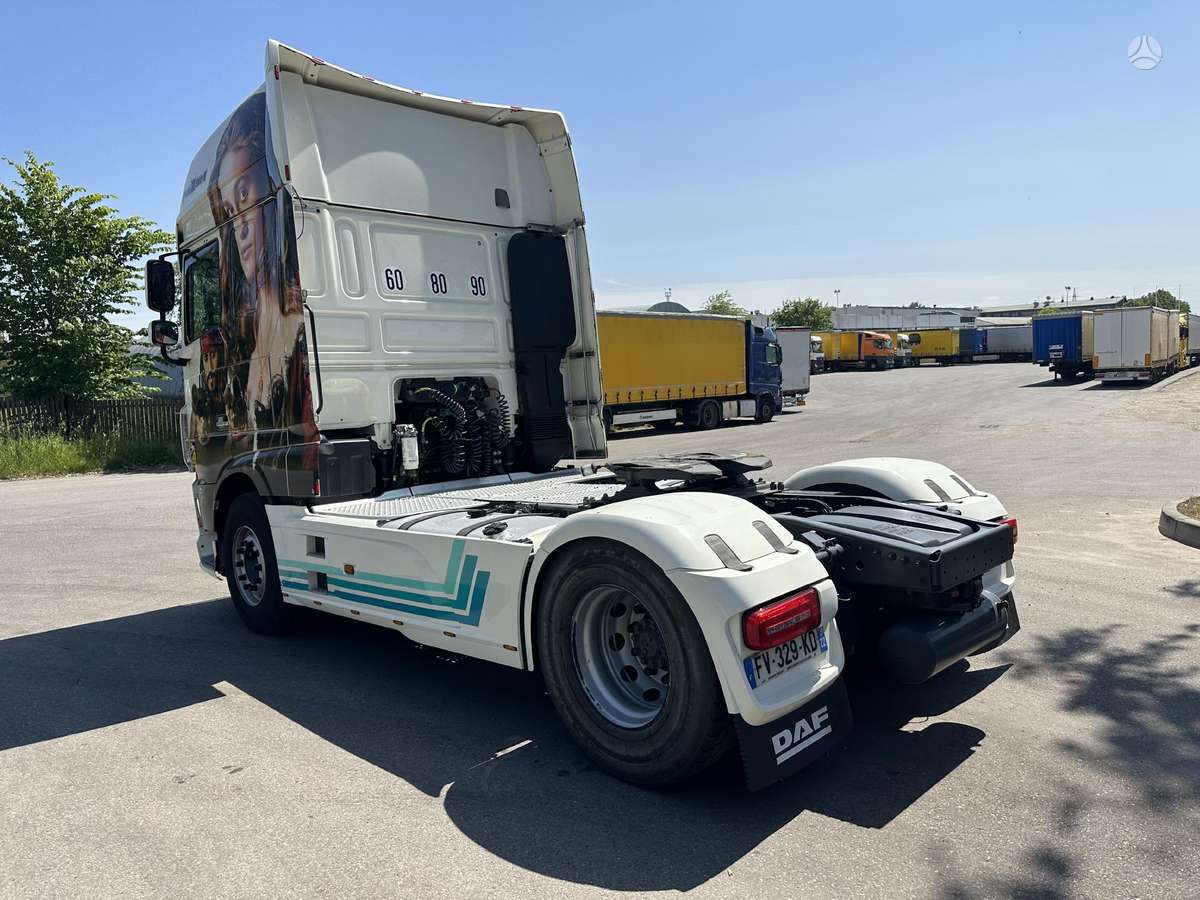 DAF XF 530, double sleeper