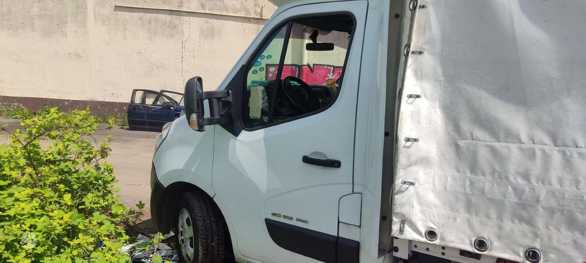Renault Master, krovininiai mikroautobusai