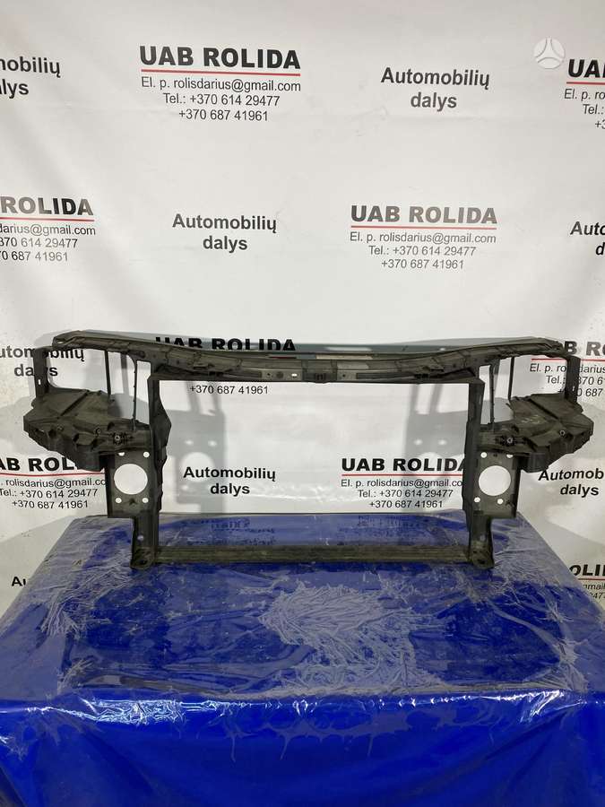 Audi A8 kėbulo dalys