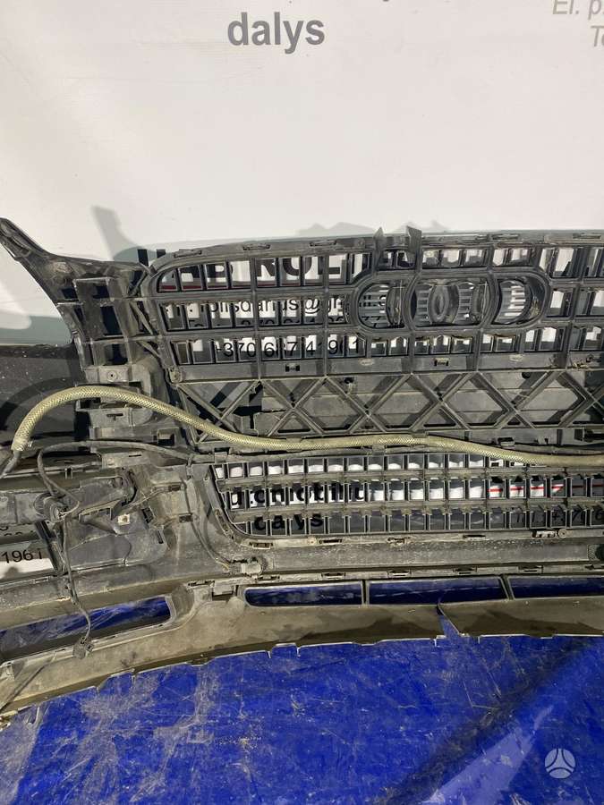 Audi Q7 body parts