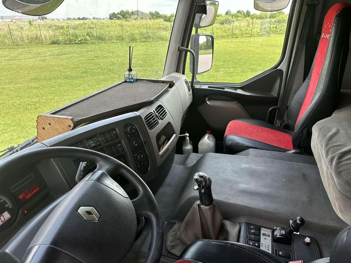 Renault Premium 370.19, single sleeper