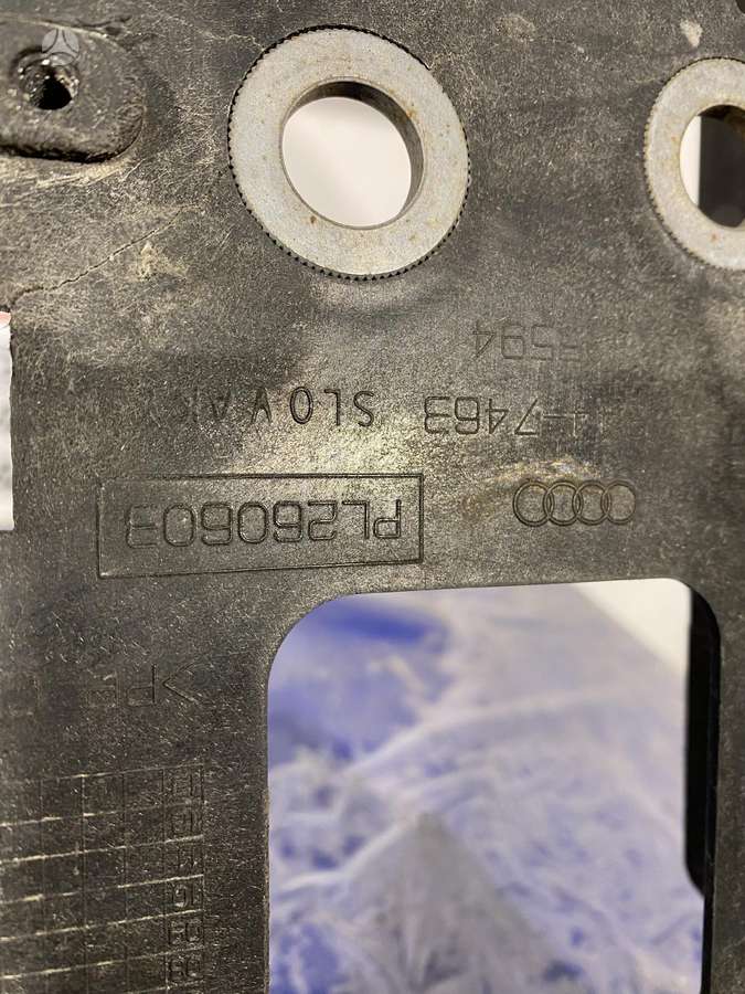 Audi Q7 kėbulo dalys