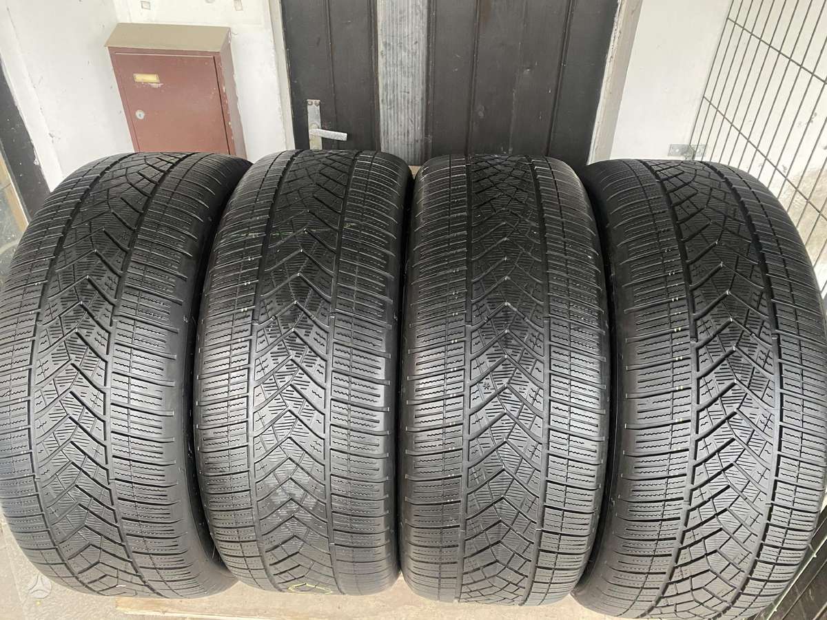 Goodyear Ultragrip perfomance, winter 255/50 R21