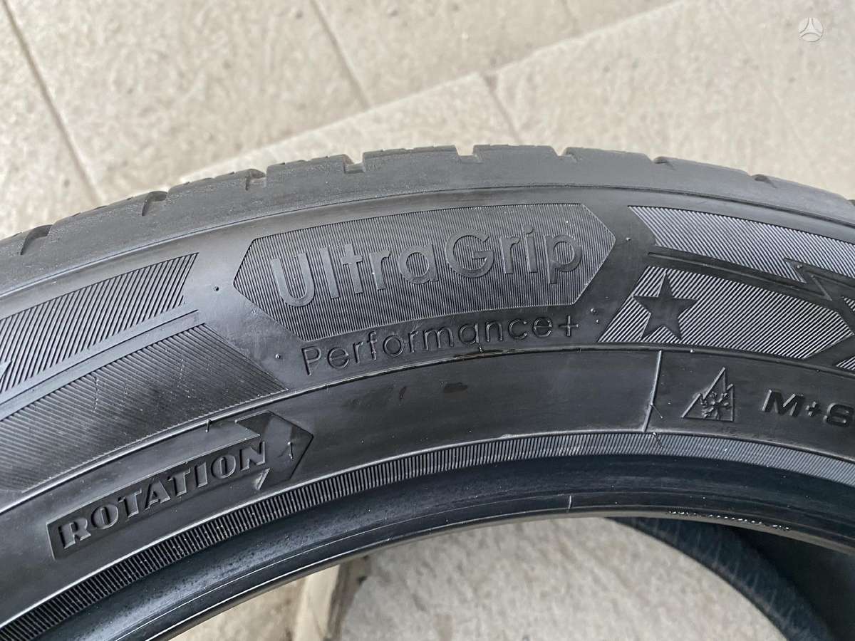 Goodyear Ultragrip perfomance, winter 255/50 R21