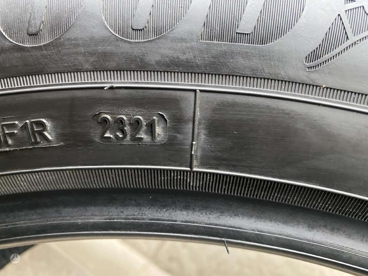 Goodyear Ultragrip perfomance, winter 255/50 R21