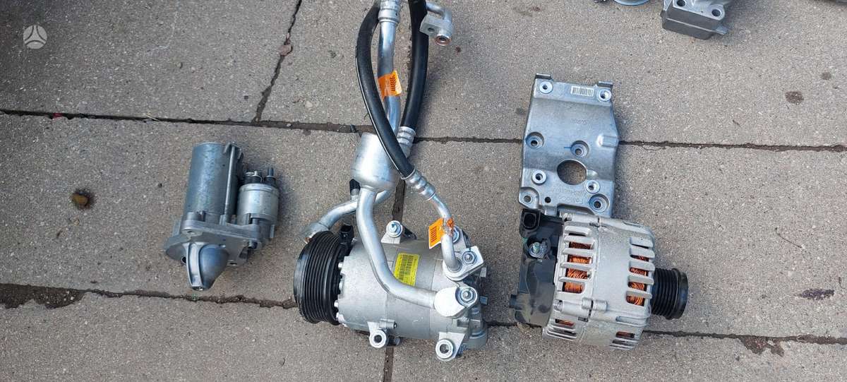 Ford B-MAX, UGJC, 1 5 ugjc rida 5000 km