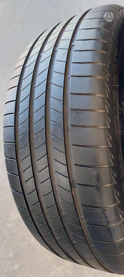 Bridgestone, vasaras 255/50 R19