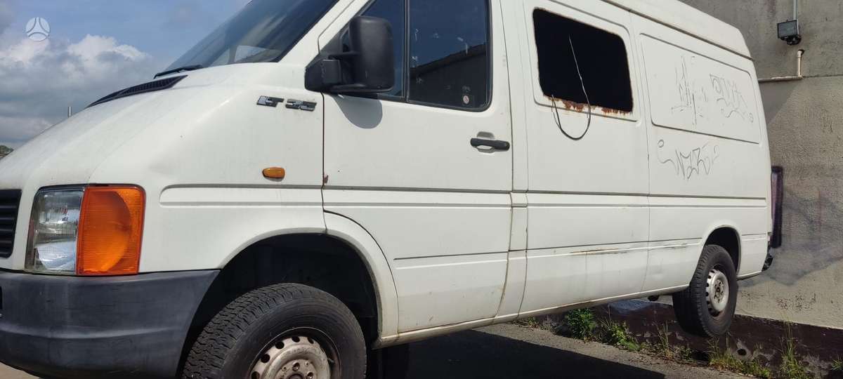Volkswagen LT, preču