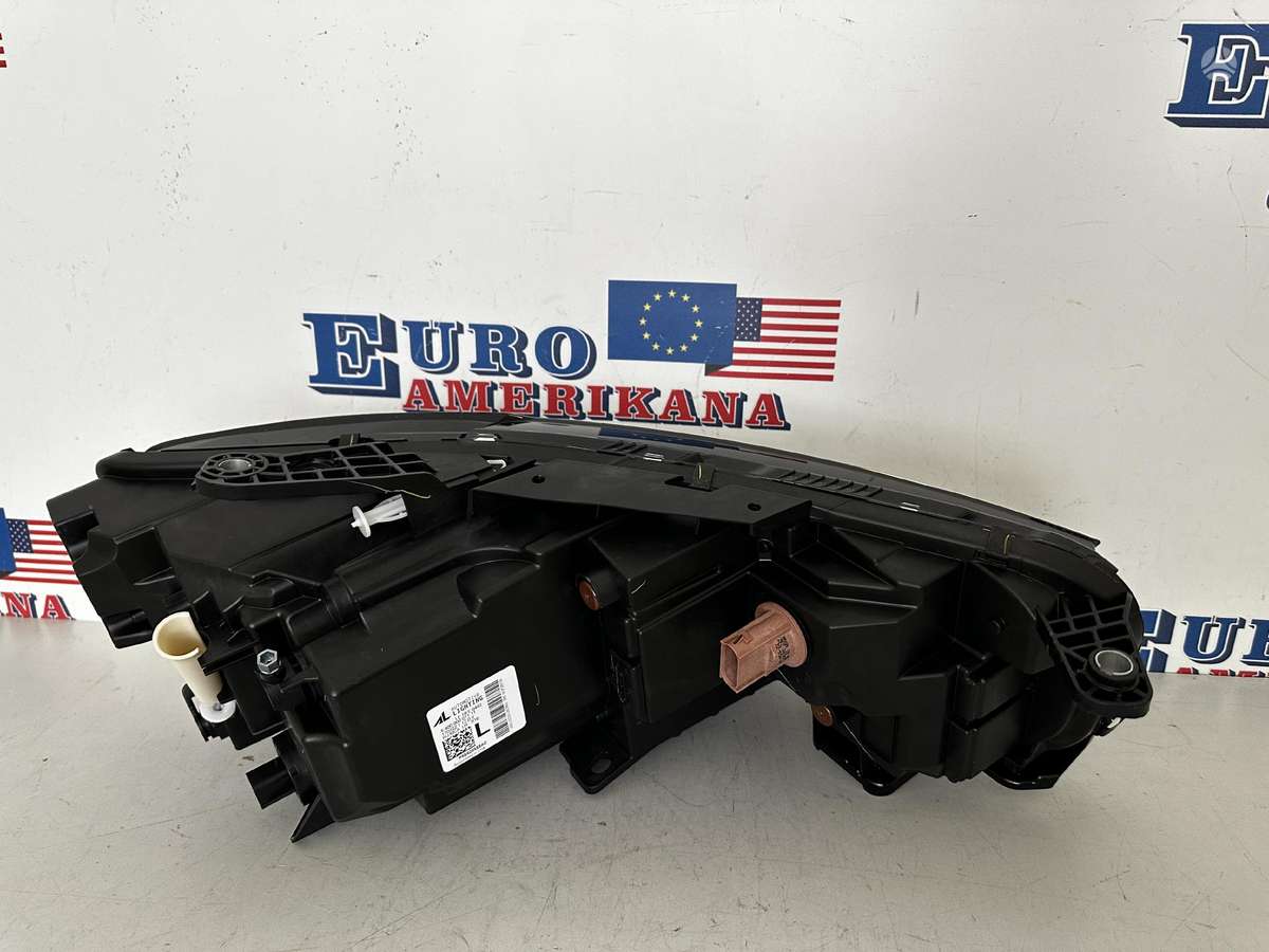 Chrysler Pacifica, 68428558AB / 68428559AC, lights