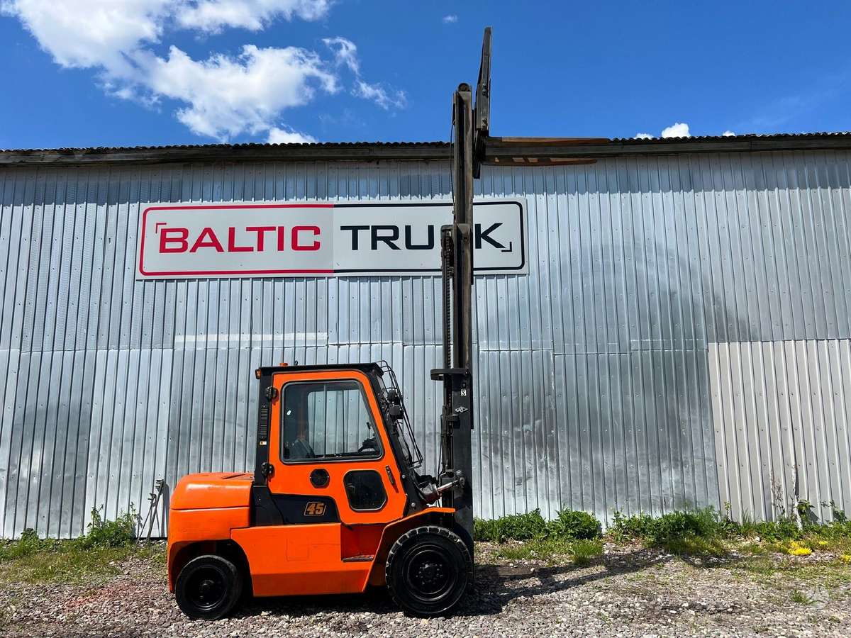 HC CPCD45, 4.5t / 4.5m, forklifts
