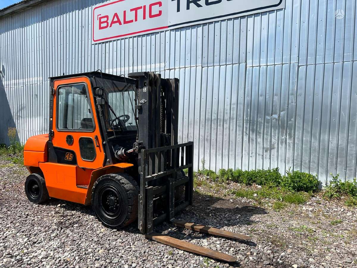 HC CPCD45, 4.5t / 4.5m, forklifts