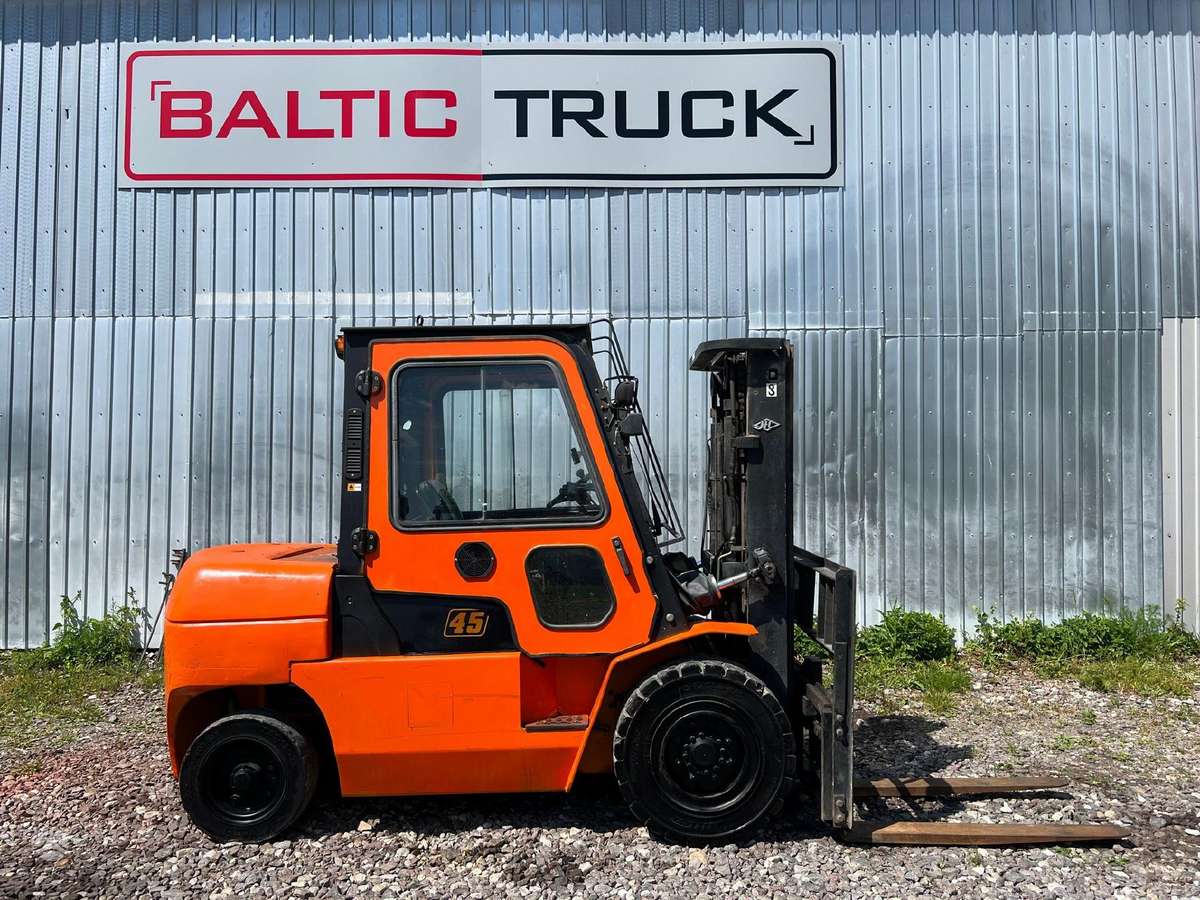 HC CPCD45, 4.5t / 4.5m, forklifts
