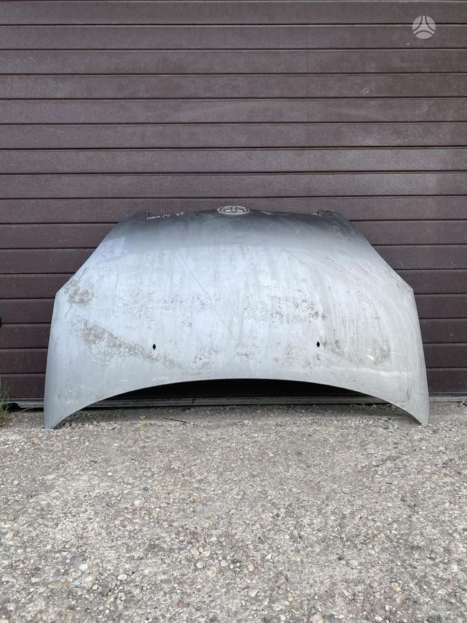 Toyota Yaris kėbulo dalys