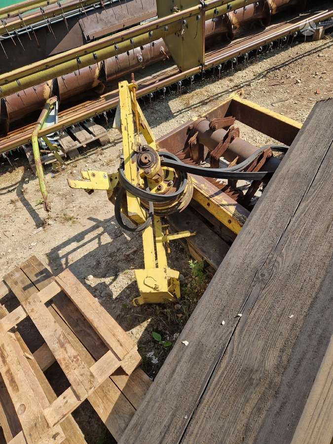 New Holland 1540, 8070