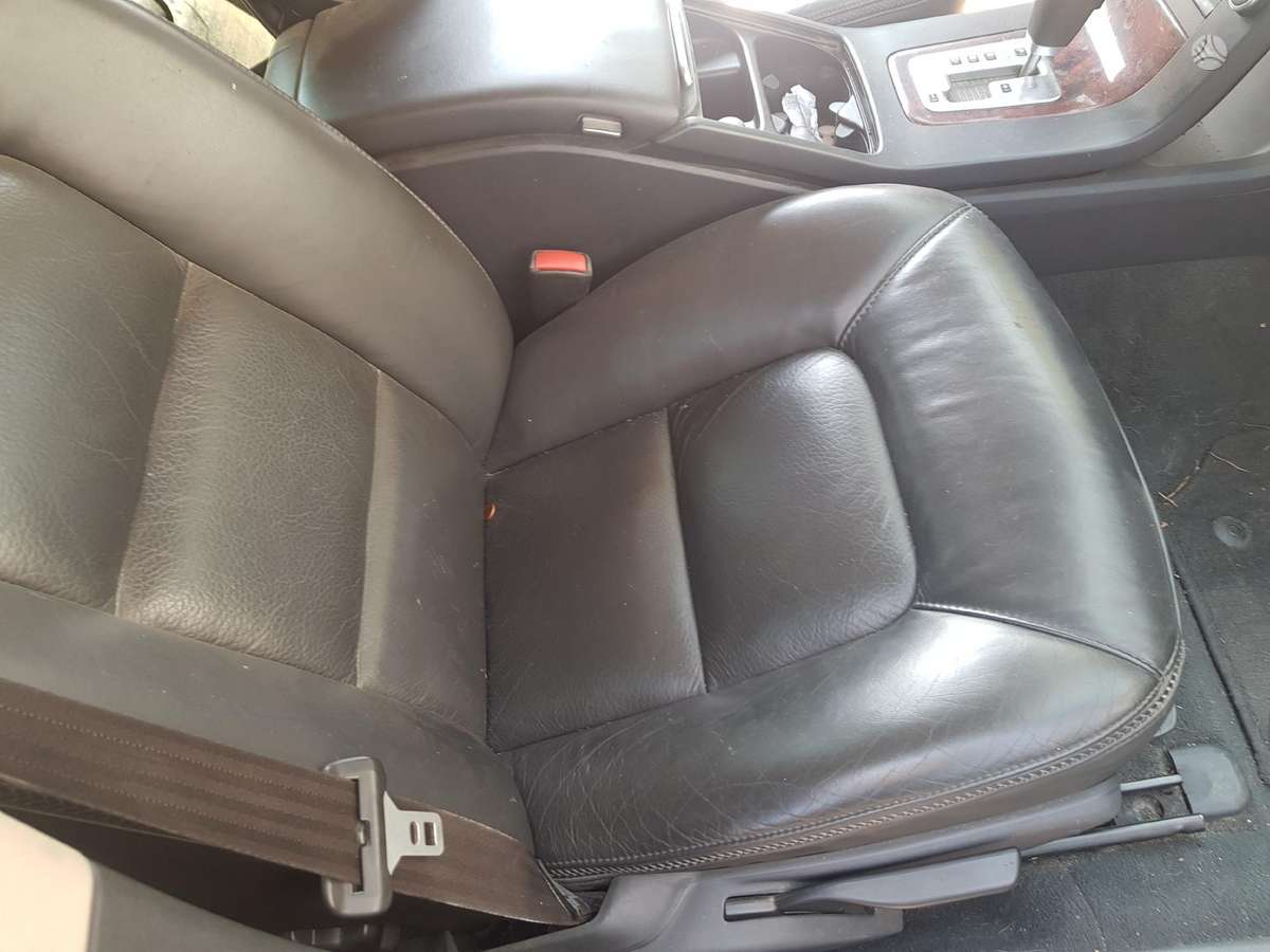 Volvo XC70 Visos volvo dalys 130000km