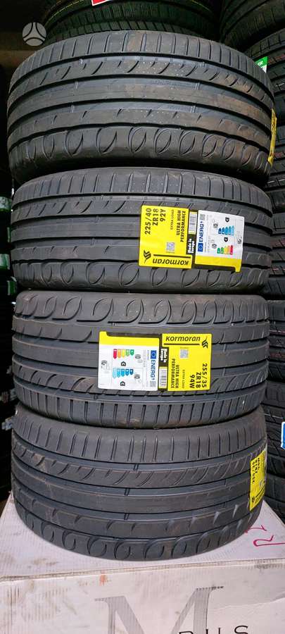 Milestone Su 225/40 kompl-260€, summer 255/35 R18