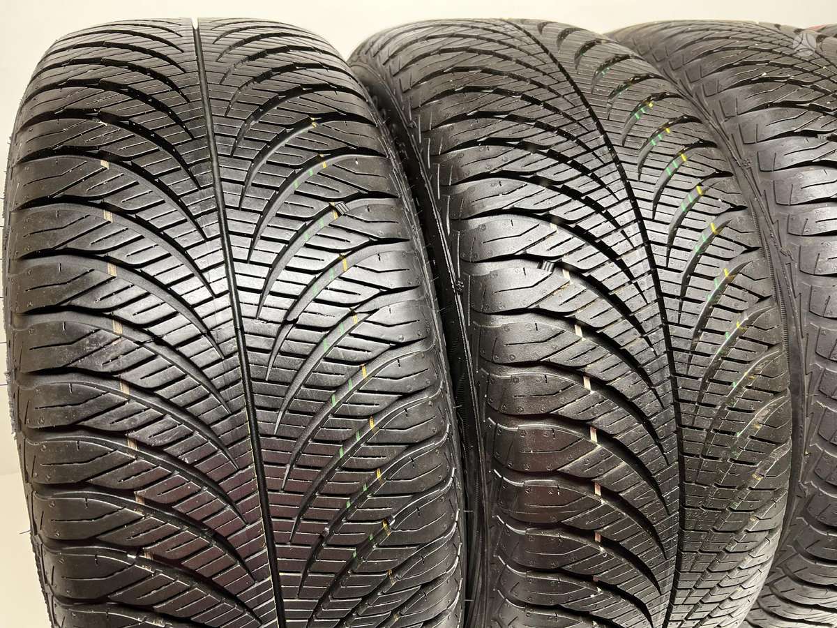 Goodyear Vector4Seasons 2023m, всесезонные 215/55 R17