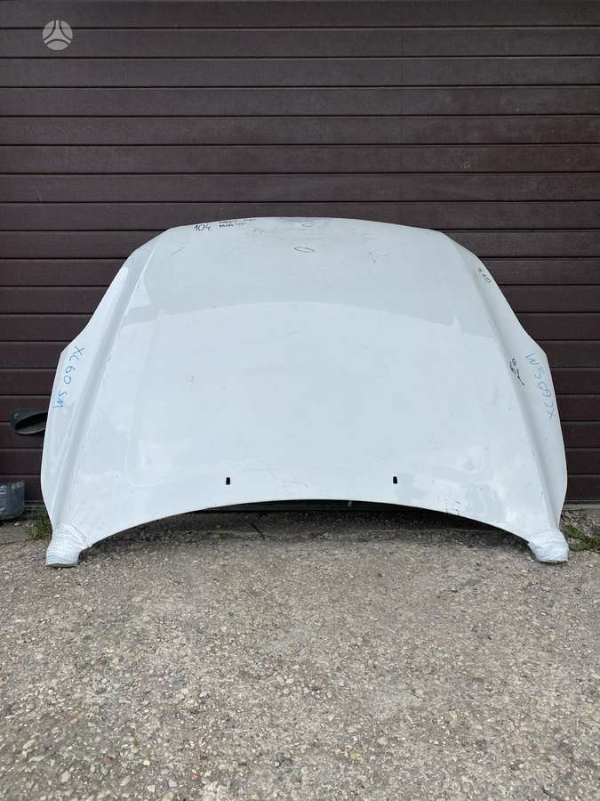 Volvo XC60 body parts
