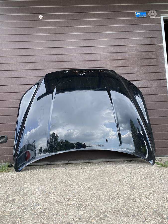 Volvo V70 body parts