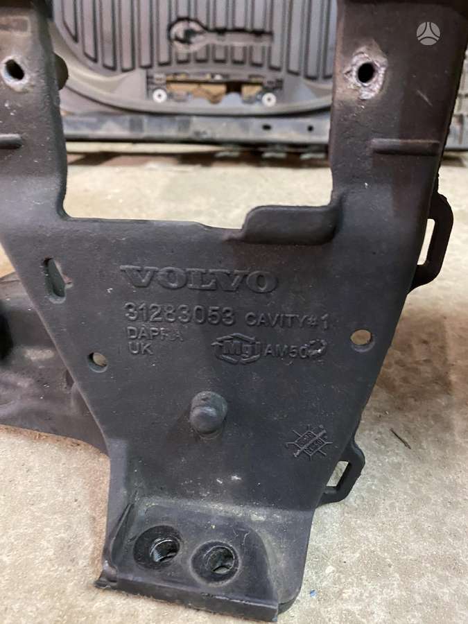 Volvo S60 детали кузова