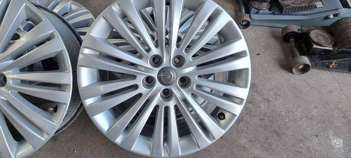 Opel, lengvojo lydinio, R17
