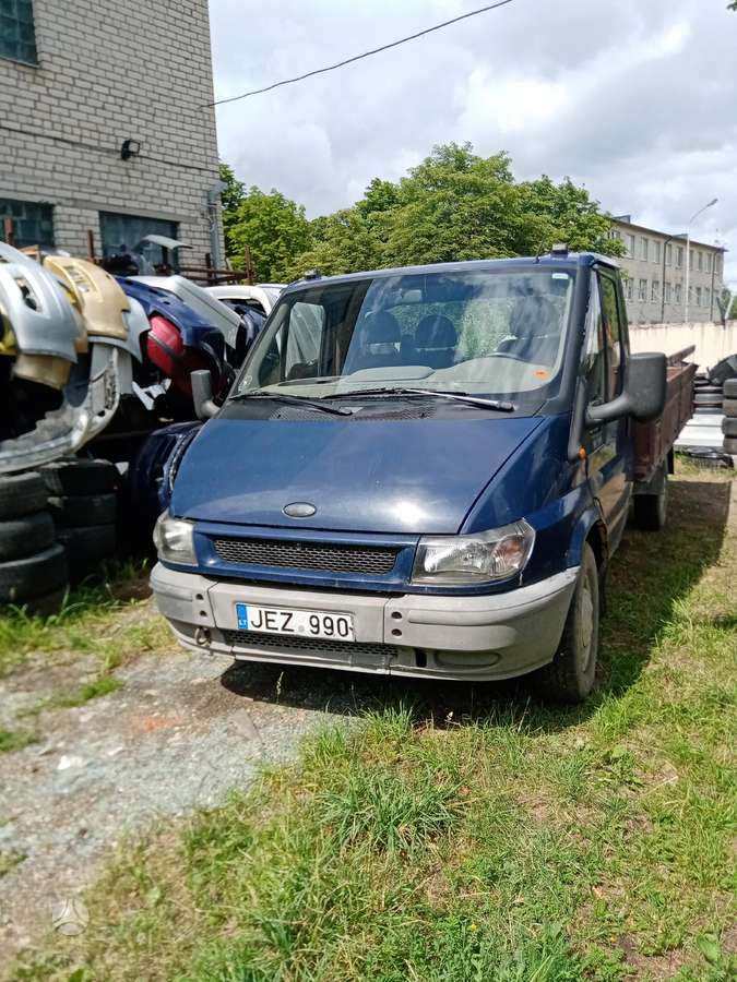 Ford Tranzit, autobusai