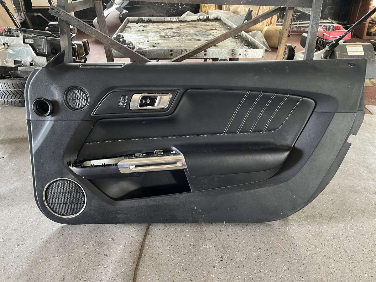 Ford Mustang детали кузова