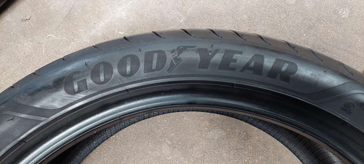 Goodyear, летние 245/40 R19