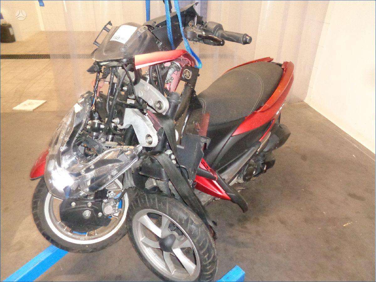 Yamaha Tricity, мотороллеры / мопеды