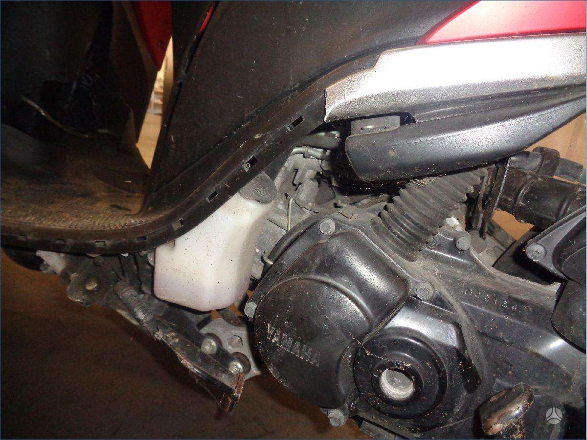 Yamaha Tricity, scooters / mopeds
