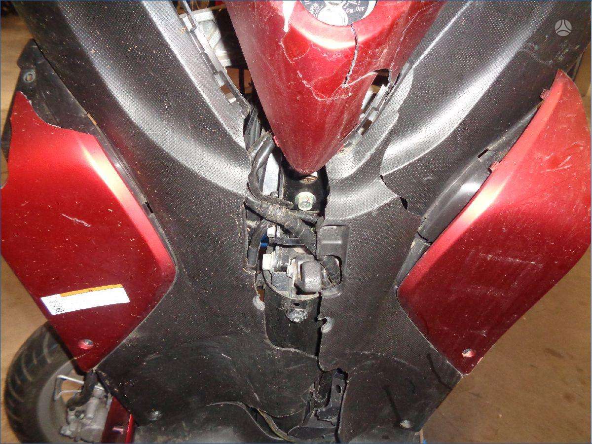 Yamaha Tricity, scooters / mopeds