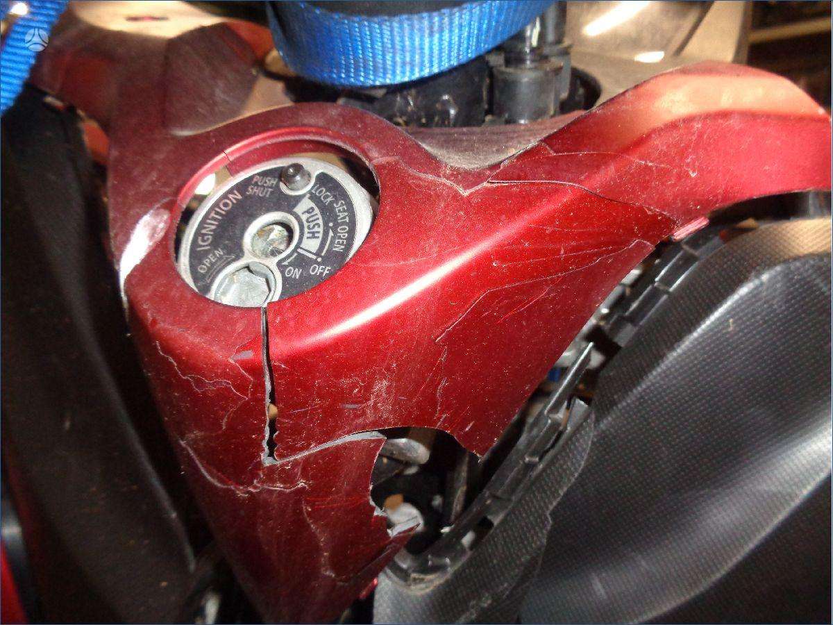 Yamaha Tricity, scooters / mopeds