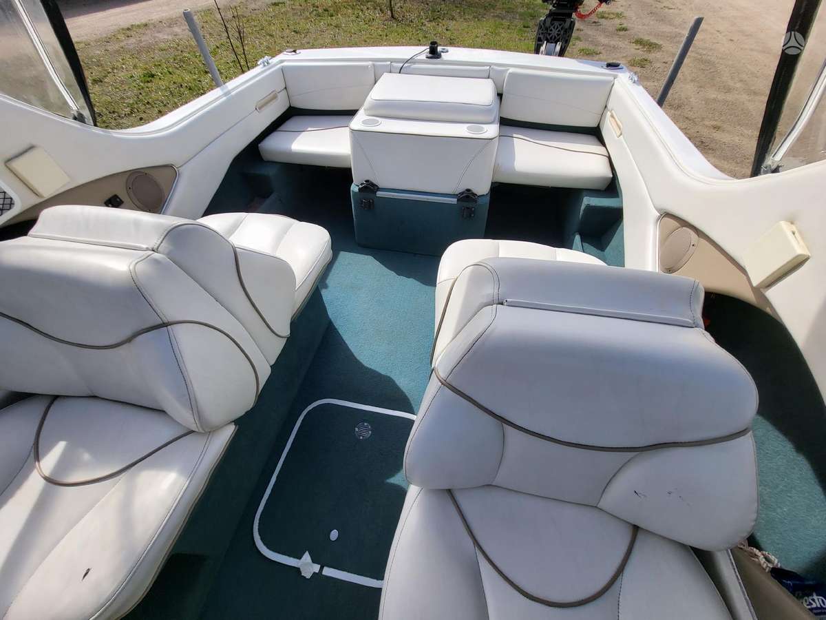 Bayliner 1952 CAPRI, яхты / катера