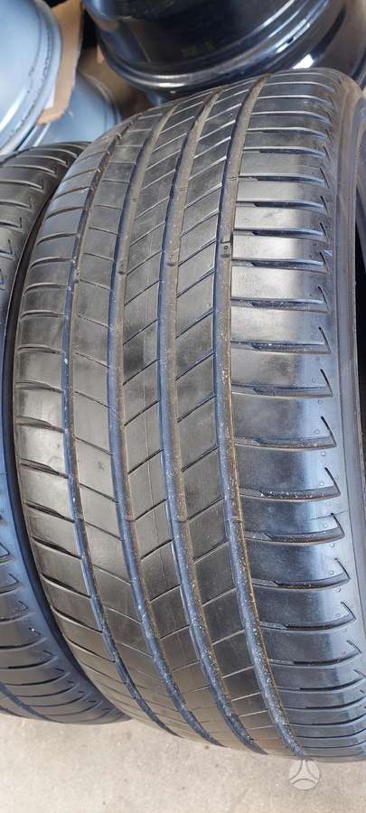 Bridgestone, летние 245/40 R19
