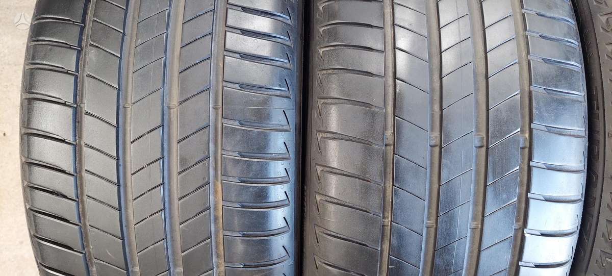 Bridgestone, summer 245/40 R19