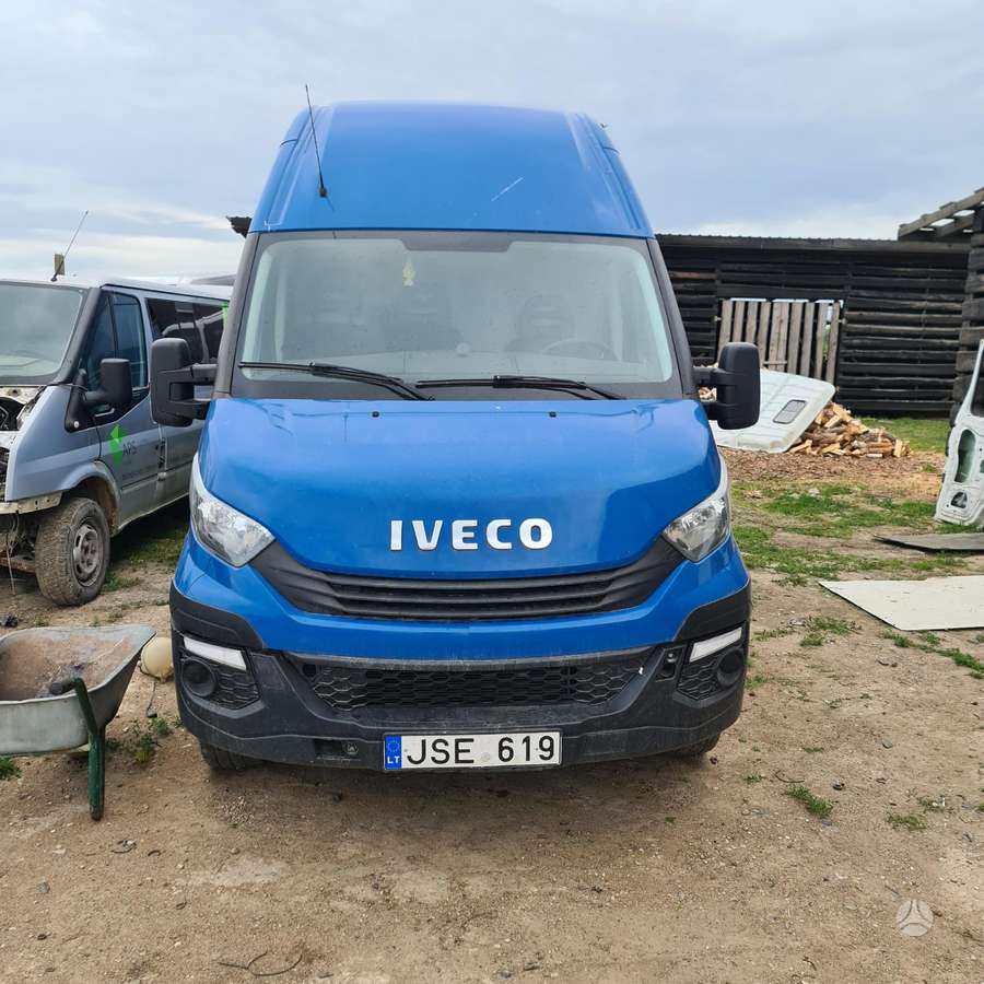 Iveco 35S16, krovininiai mikroautobusai