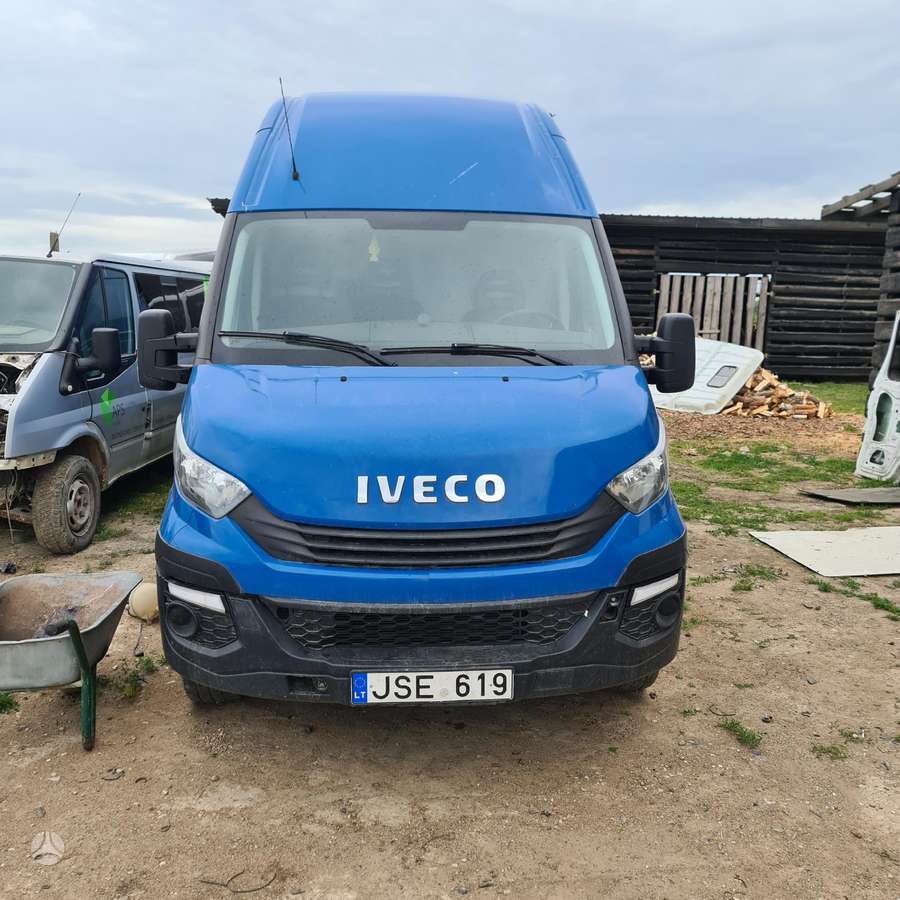 Iveco 35S16, preču