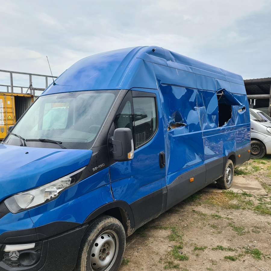 Iveco 35S16, krovininiai mikroautobusai