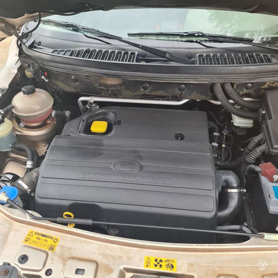 Land Rover Freelander dalimis. Europa dalimis