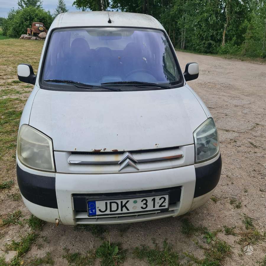 Citroen Berlingo dalimis. Europa dalimis