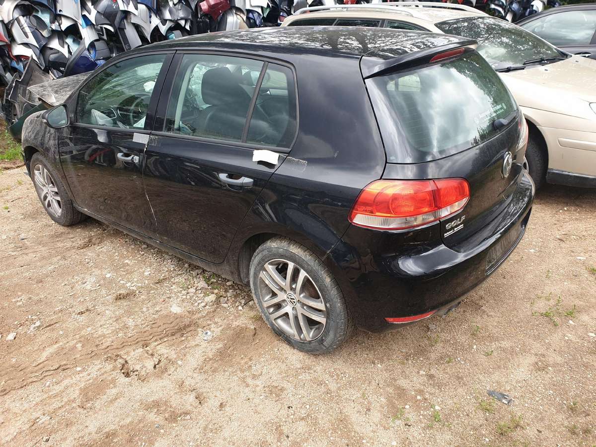 Volkswagen Golf по частям