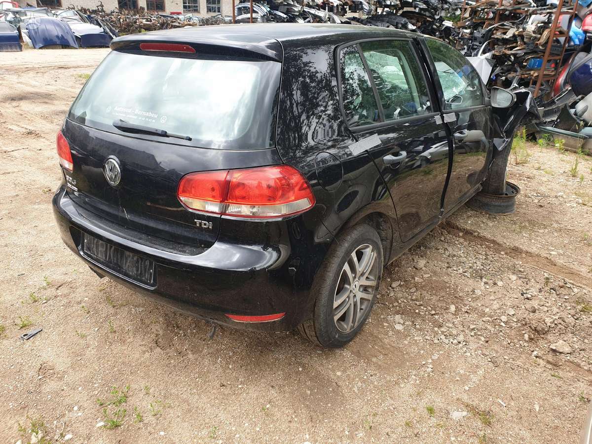 Volkswagen Golf по частям