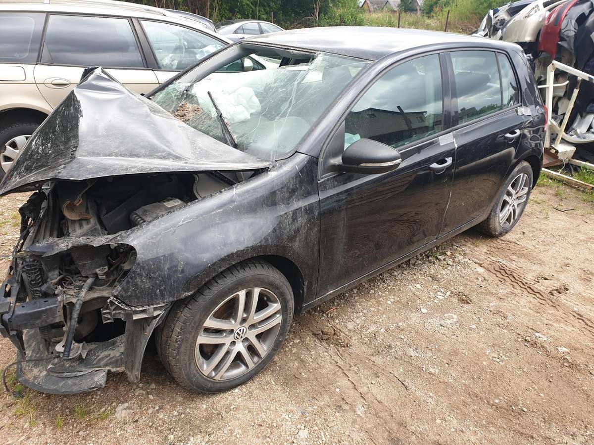 Volkswagen Golf по частям